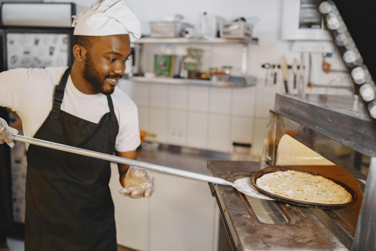 Can a Good POS Help Your Pizzeria Retain Employees?