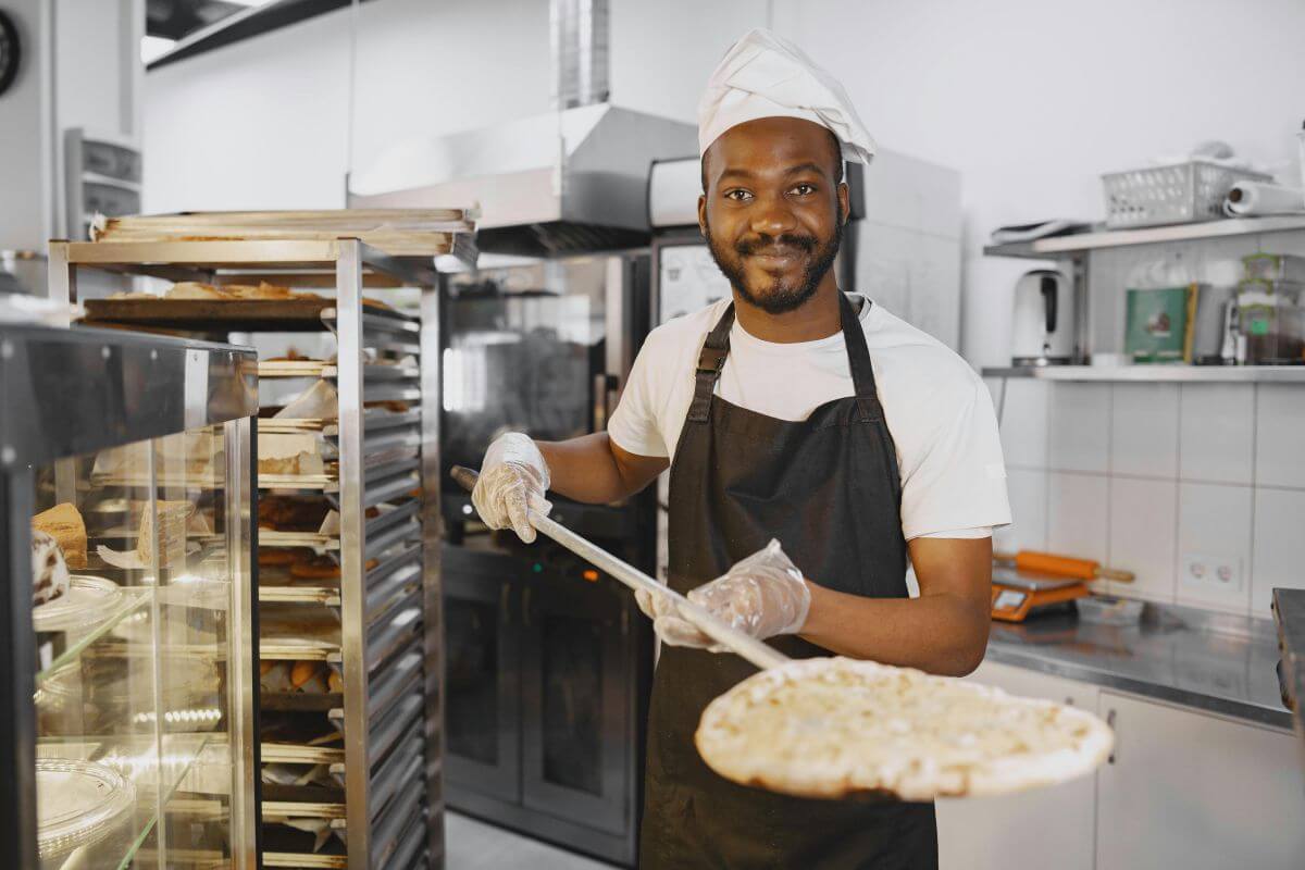 How Independent Pizzerias Can Stand Out in a Crowded Market